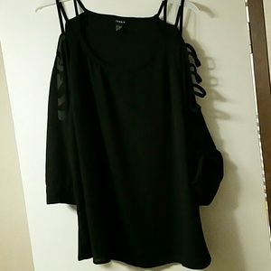 Torrid Ladder Sleeve Black Top!